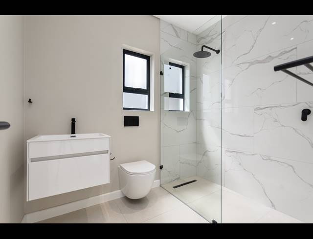4 BEDROOM FREEHOLD FOR SALE IN SANDOWN